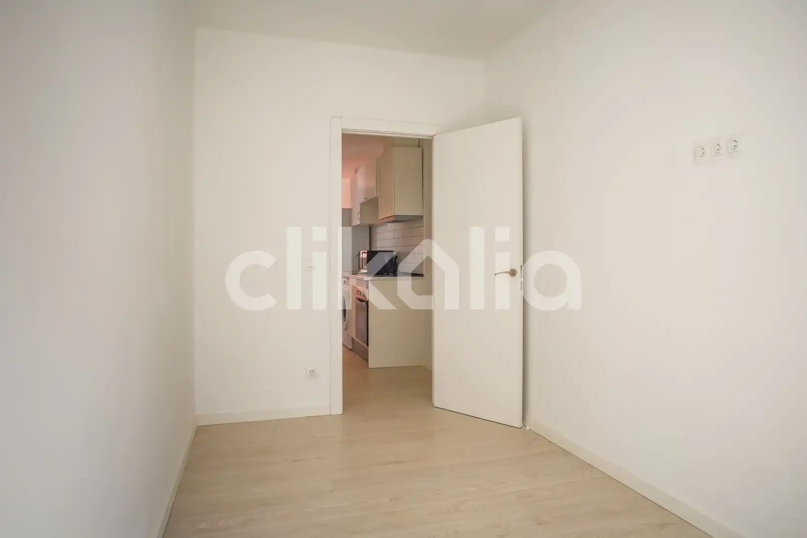 Bedroom of Flat for rent in Madrid