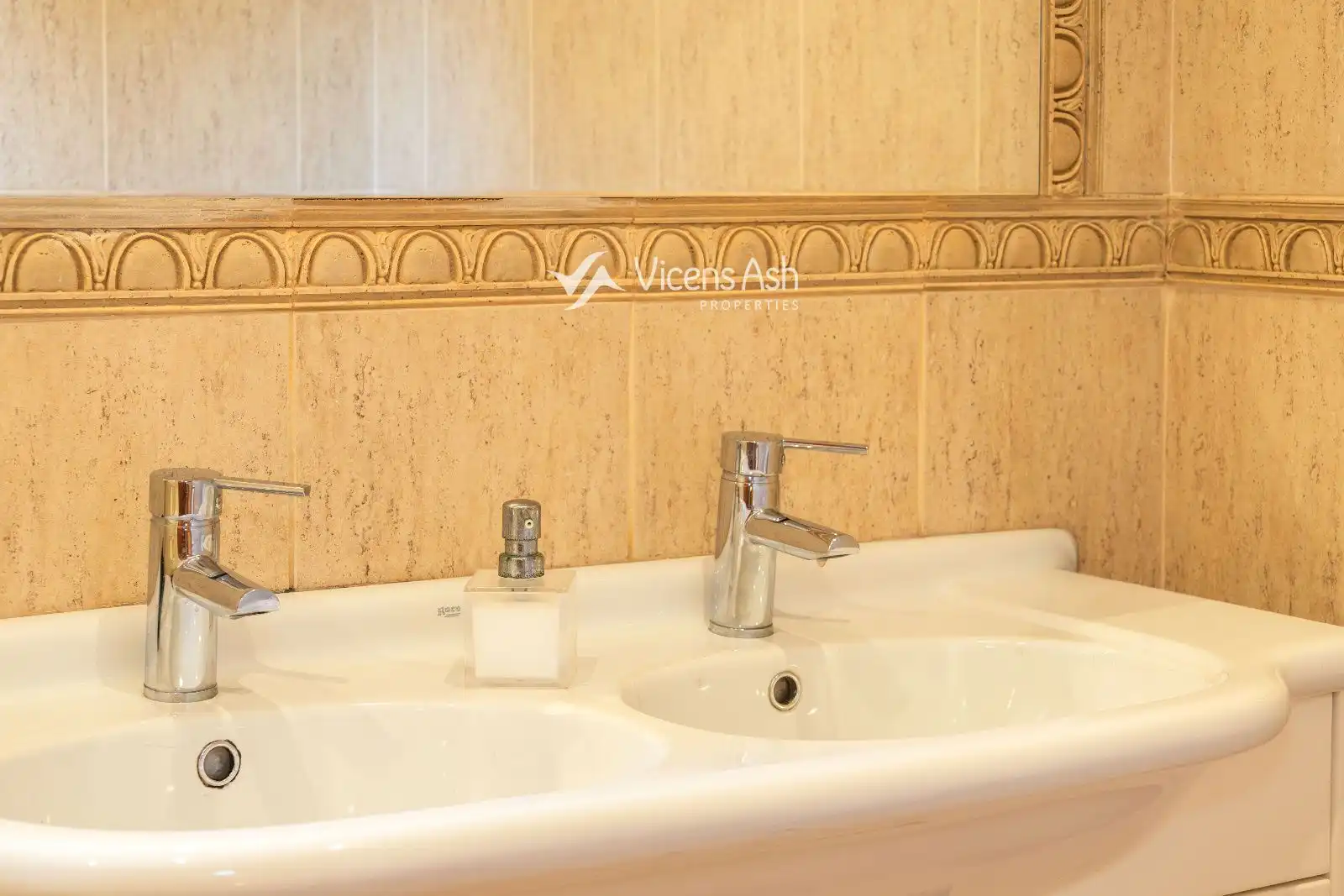 Bathroom of Houses for sale in Jávea / Xàbia  with Storage room, Swimming Pool and Furnished