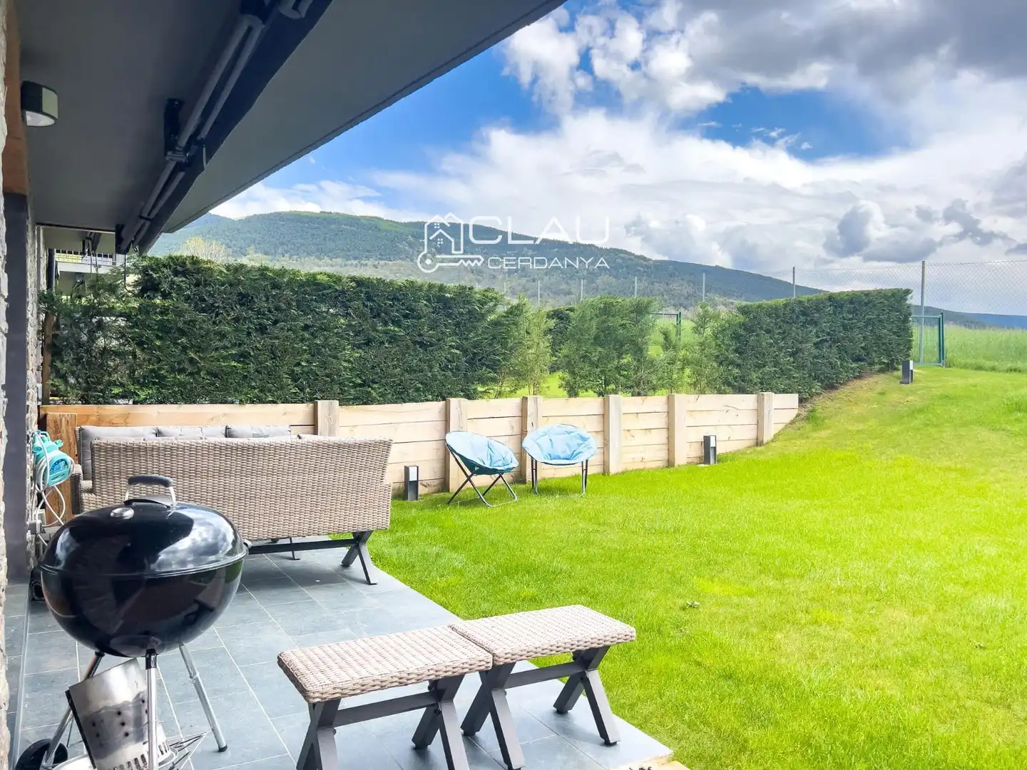 Terraza de Piso en venta en Sainte - Léocadie con Calefacción, Jardín privado y Parquet