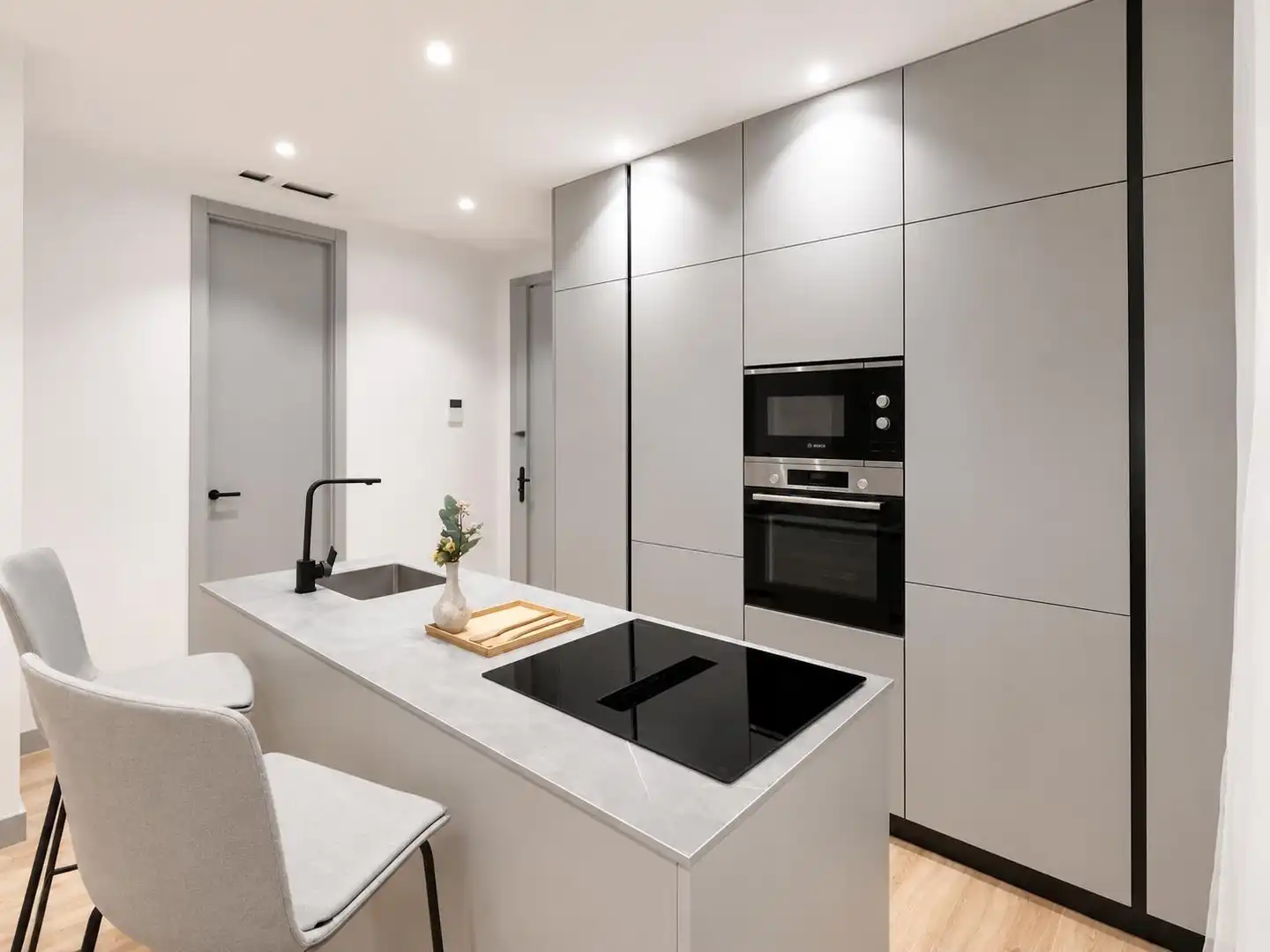 Küche von Wohnung zum Verkauf in Madrid mit Klimaanlage und Heizung