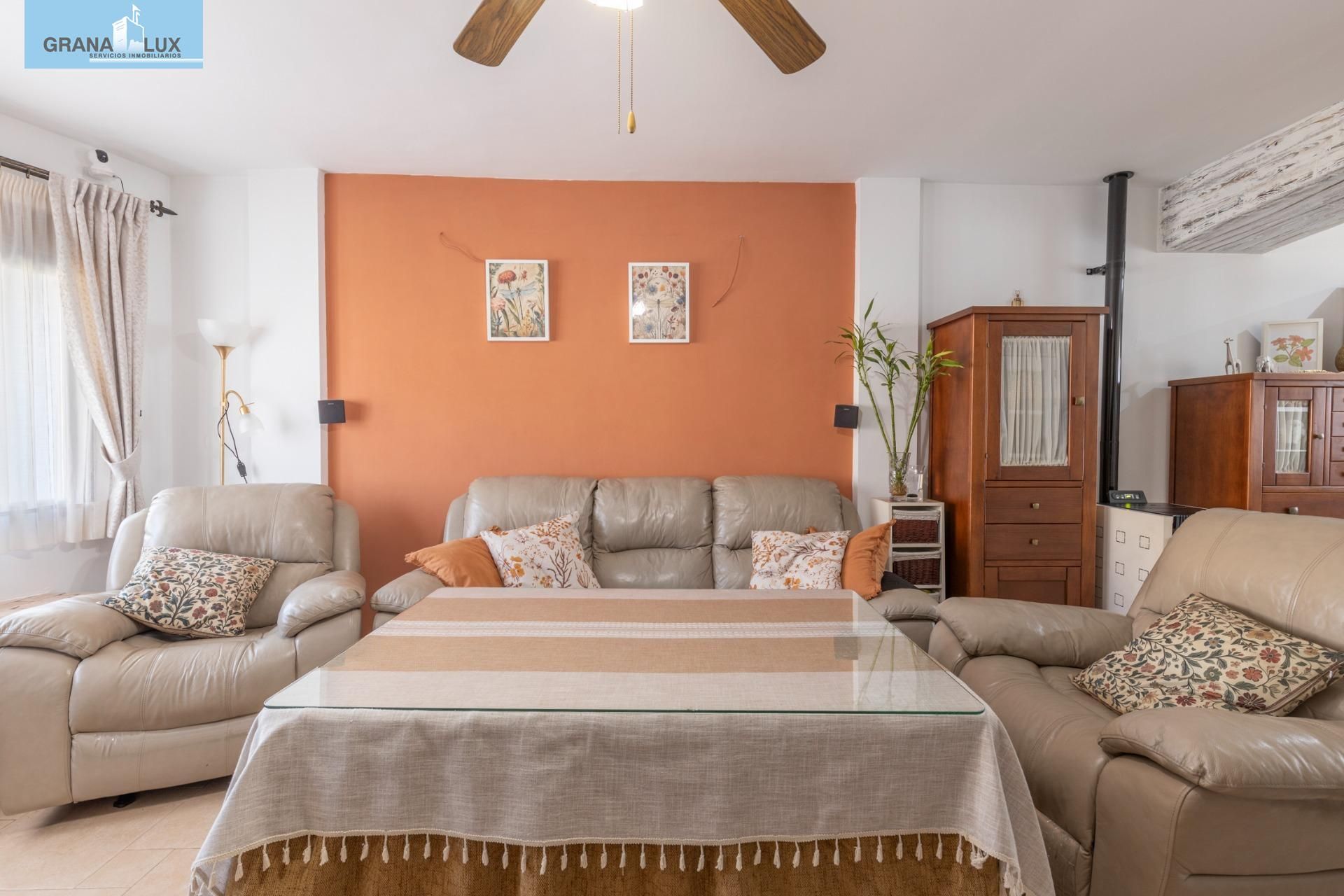 Sala de estar de Casa adosada en venta en Chauchina con Aire acondicionado y Terraza