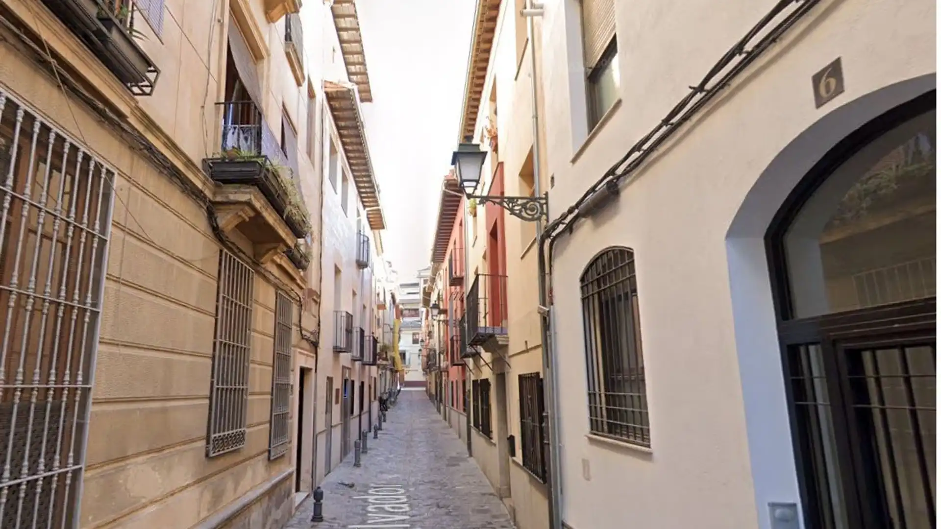 Außenansicht von Wohnung zum Verkauf in  Granada Capital