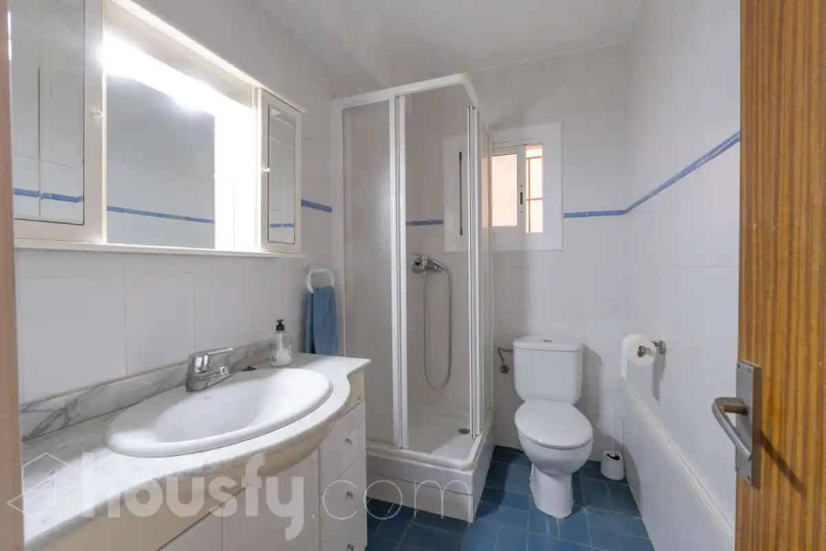 Baño de Piso en venta en Vilanova i la Geltrú con Calefacción, Terraza y Balcón