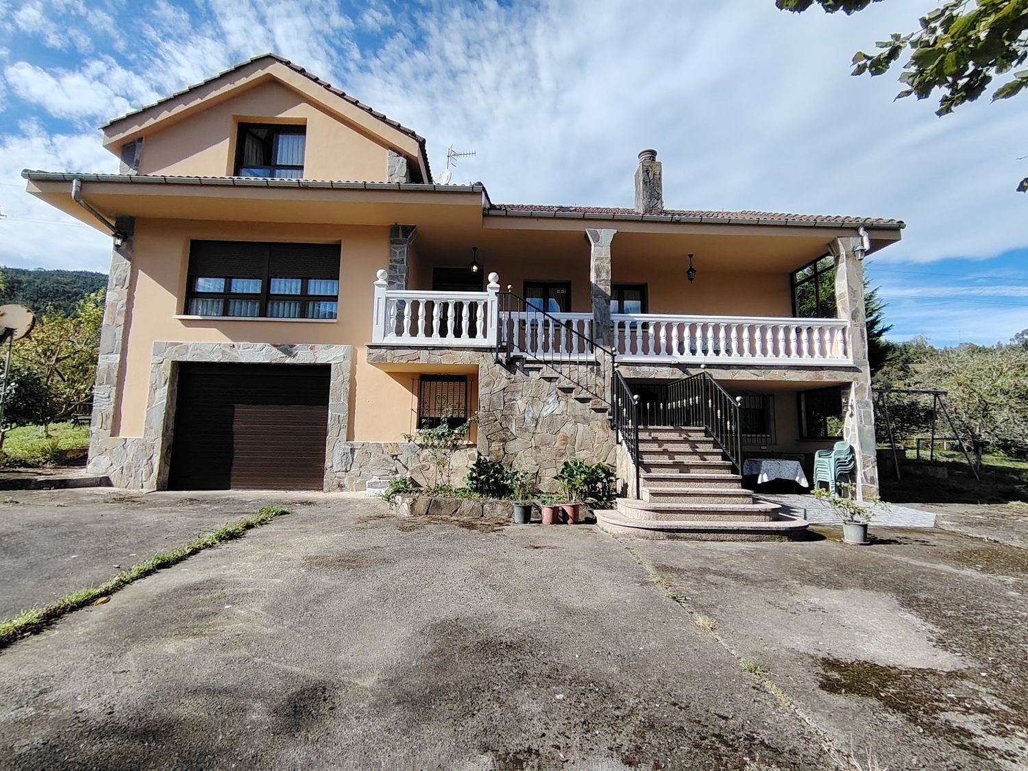 Exterior view of House or chalet for sale in Villaviciosa  with Heating, Storage room and Swimming Pool