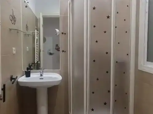 Bathroom of Flat for rent in  Madrid Capital  with Air Conditioner
