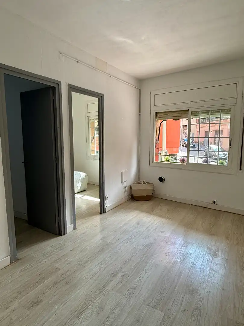 Schlafzimmer von Wohnung zum Verkauf in Barcelona mit Parkett und Alarm