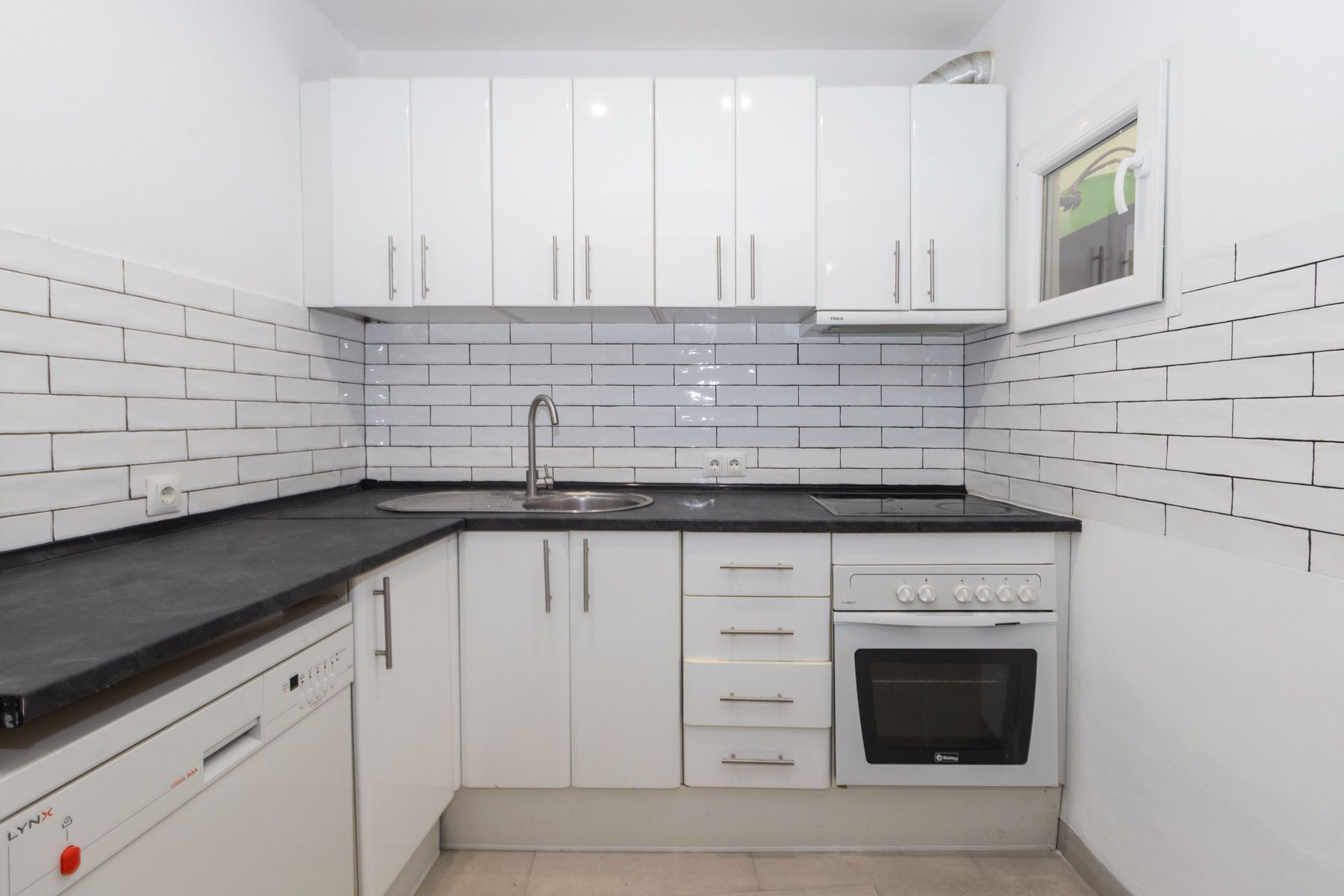 Cocina de Planta baja en venta en Estepona