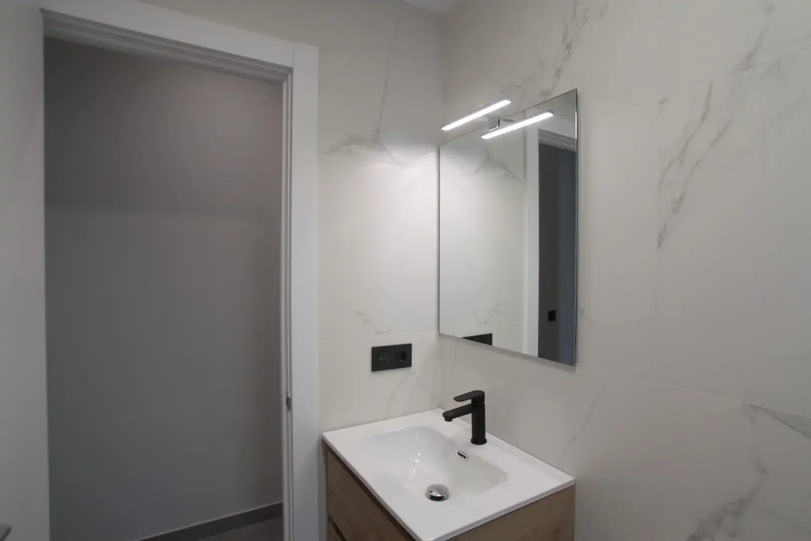 Baño de Casa o chalet de alquiler en La Zubia con Amueblado