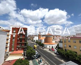 Exterior view of Flat for sale in  Sevilla Capital  with Terrace