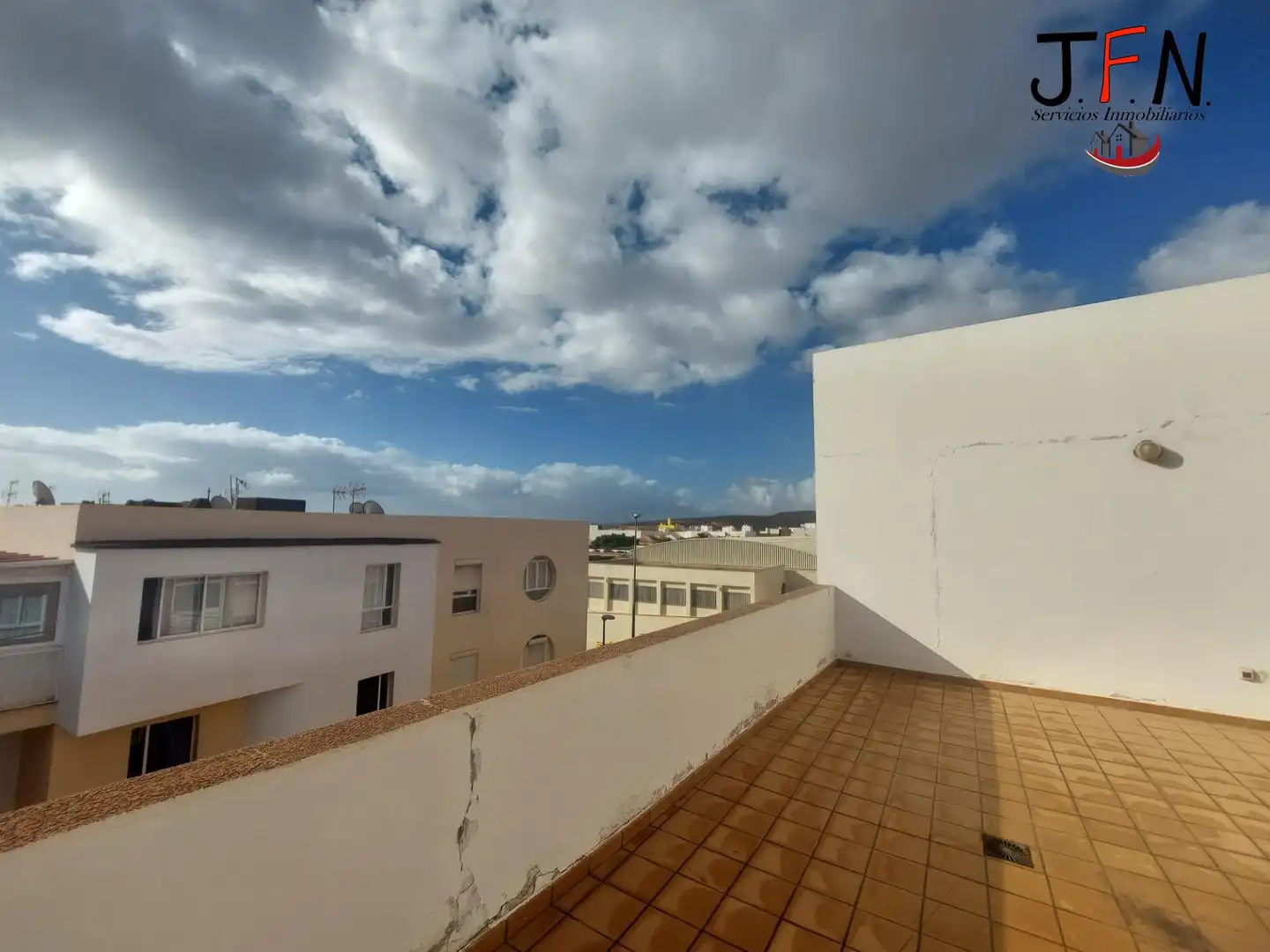 Exterior view of Attic for sale in Fabelo