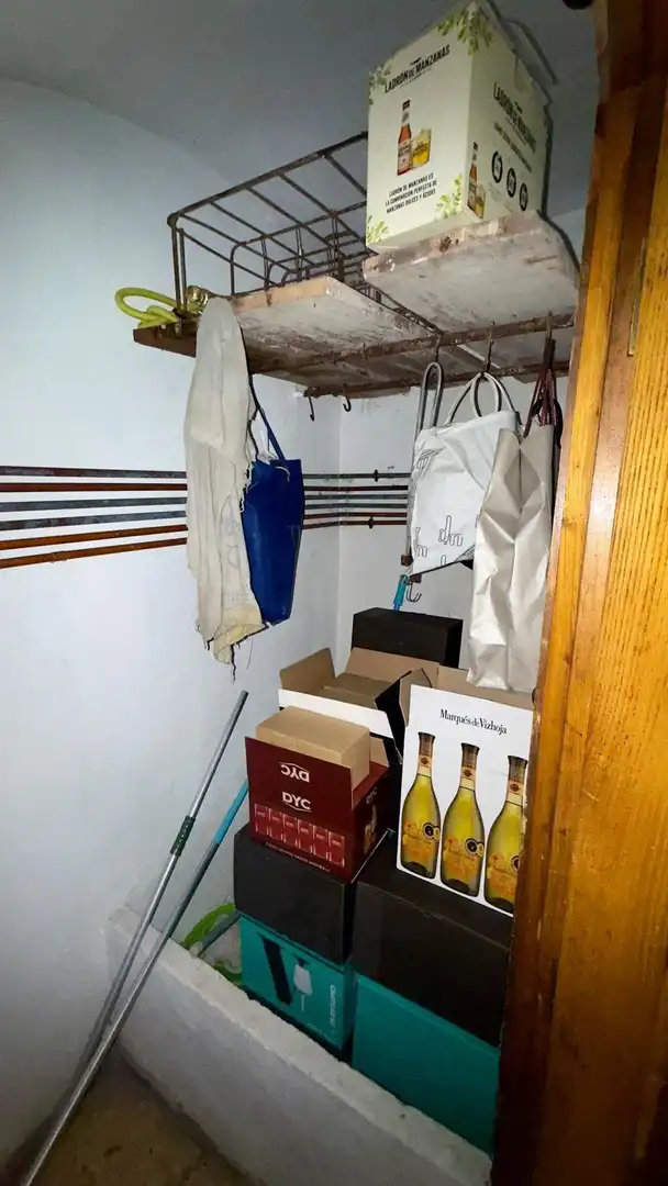 Flat for sale in Ourense Capital   with Heating, Storage room and Furnished
