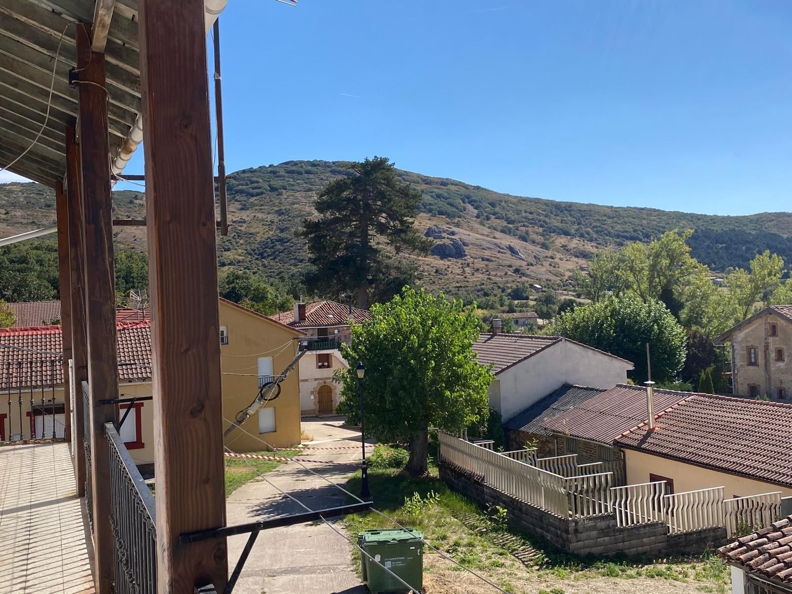 Exterior view of Single-family semi-detached for sale in Brañosera  with Balcony