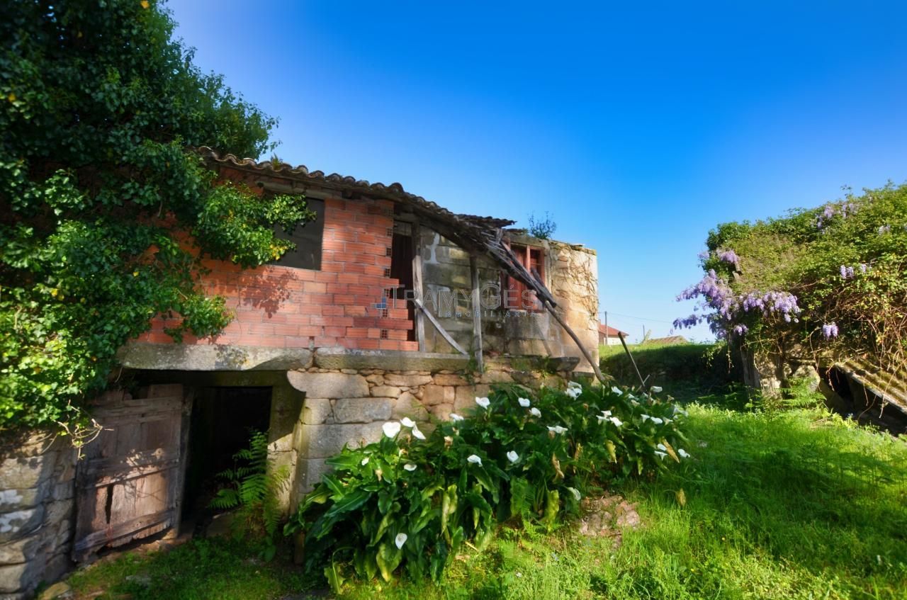 Exterior view of House or chalet for sale in Tui  with Private garden and Storage room