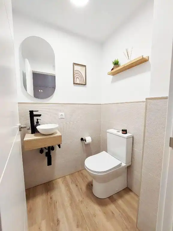 Baño de Piso en venta en Benalmádena con Aire acondicionado, Terraza y Piscina comunitaria