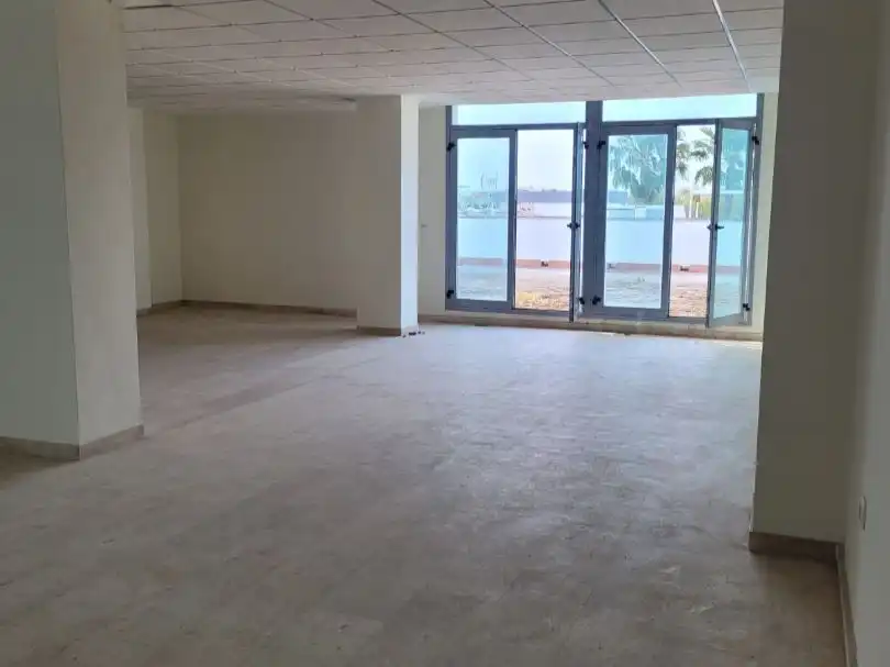 Büro zur Miete in Lepe mit Terrasse