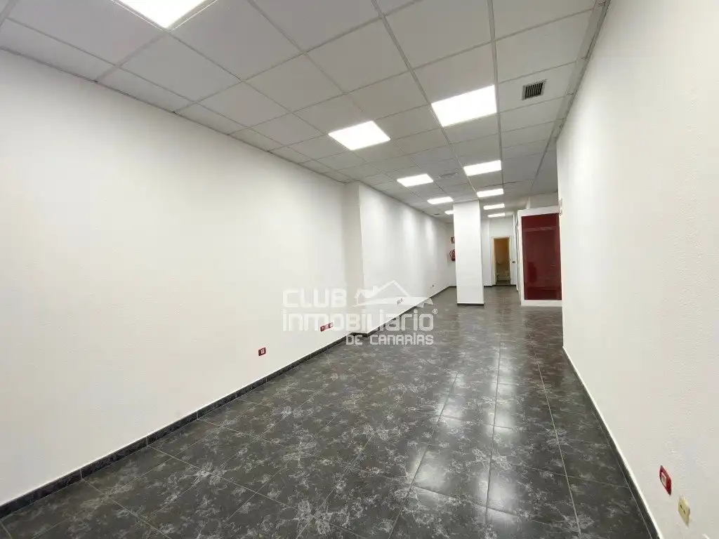 Commercial properties for rent in Santa Cruz de Tenerife  with Air Conditioner