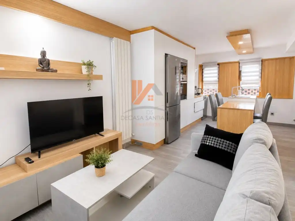 Wohnzimmer von Wohnung zur Miete in Santiago de Compostela  mit Möbliert