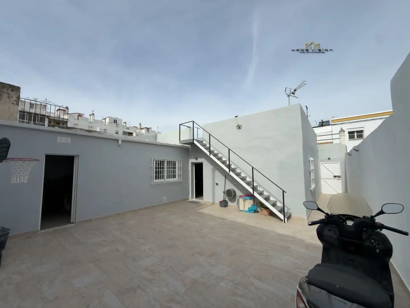 Vista exterior de Casa o chalet en venta en El Puerto de Santa María con Aire acondicionado, Calefacción y Jardín privado