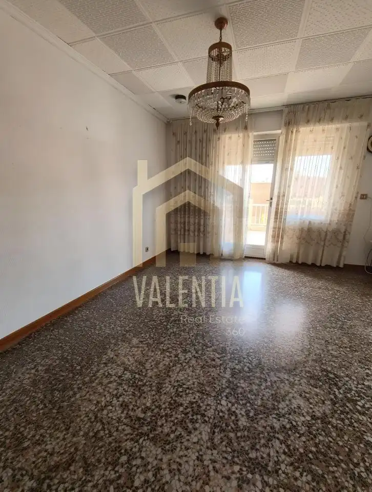 Schlafzimmer von Haus oder Chalet zum Verkauf in Llombai mit Heizung, Privatgarten und Terrasse