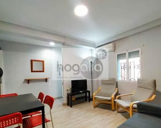 Sala de estar de Piso de alquiler en  Sevilla Capital con Aire acondicionado y Amueblado