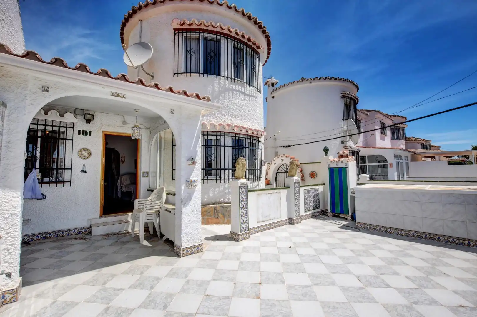 Exterior view of Detached homes for sale in Benalmádena  with Air Conditioner, Heating and Terrace