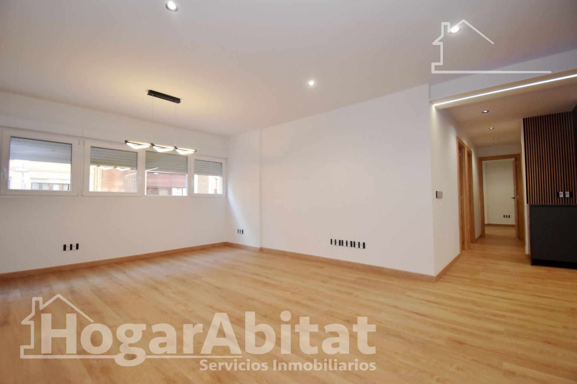 Living room of Flat for sale in Castellón de la Plana / Castelló de la Plana  with Air Conditioner