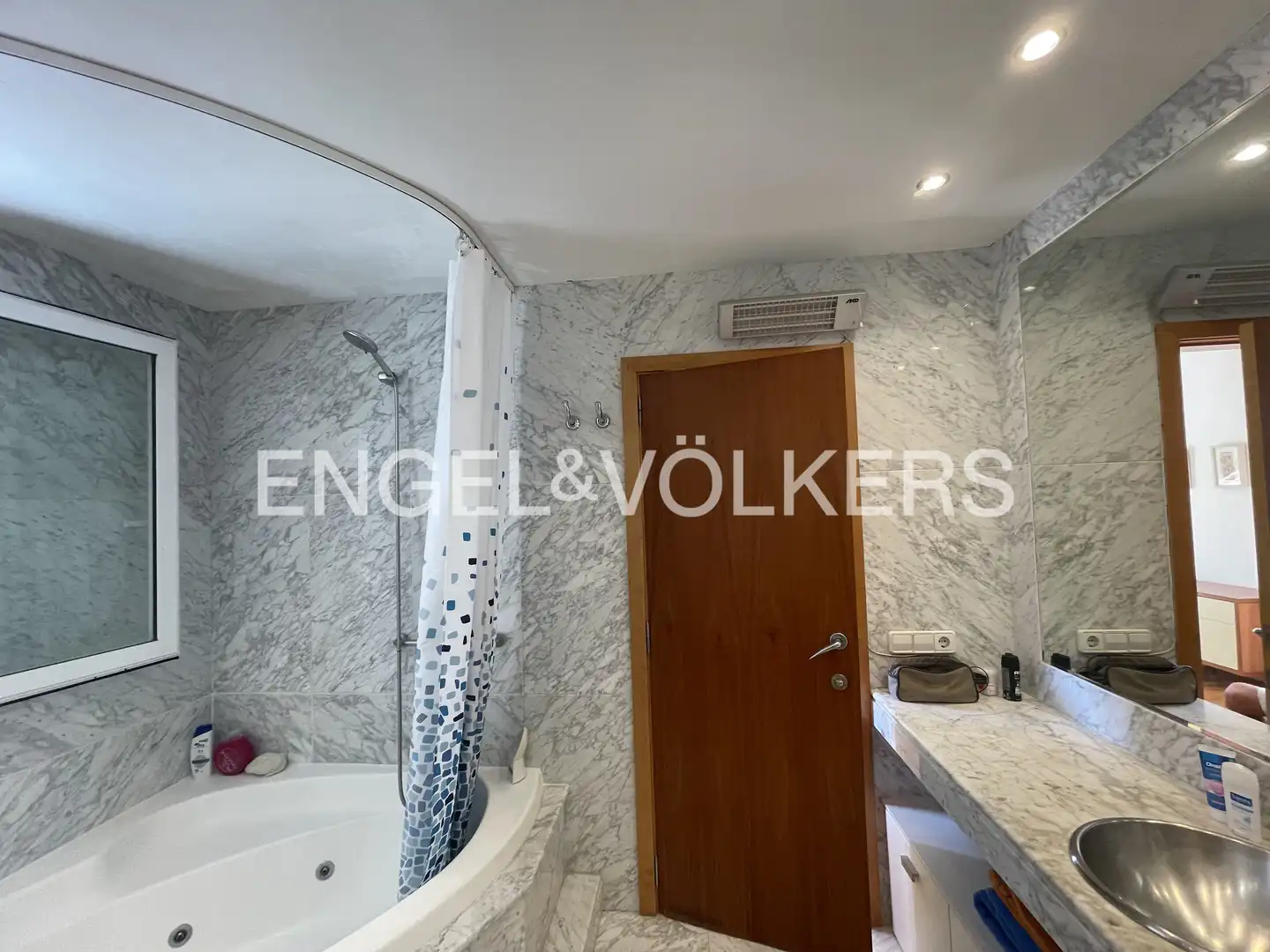 Baño de Casa o chalet de alquiler en Puçol con Aire acondicionado, Calefacción y Jardín privado