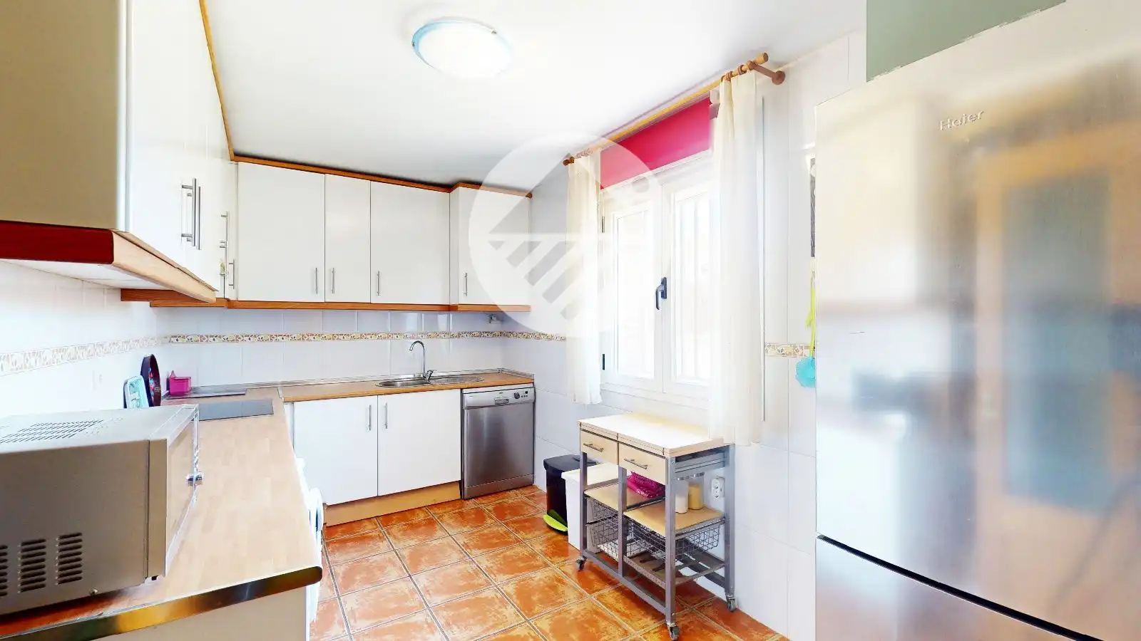 Kitchen of Houses for sale in Lucillos  with Air Conditioner and Heating