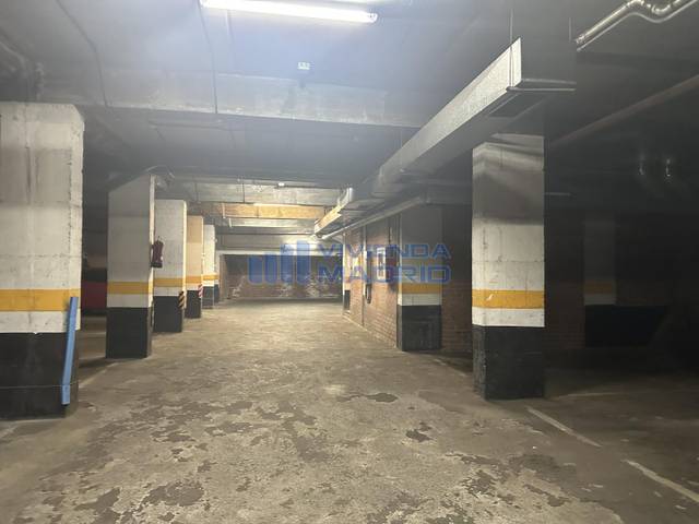 Garaje en Alquiler en SANTA CRUZ DE RETAMAR en Palomeras Sureste