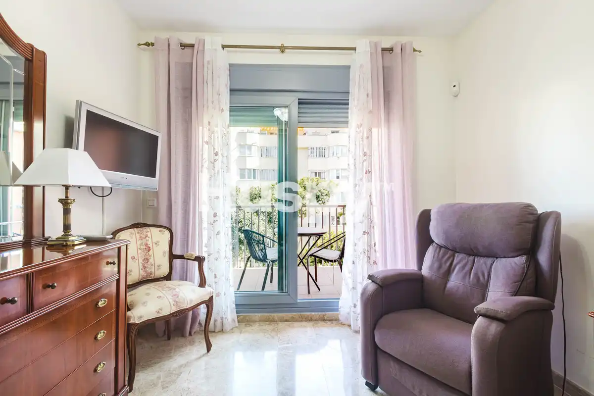 Piso con balcón en venta en Avenida Salvador Dalí, imagen 22
