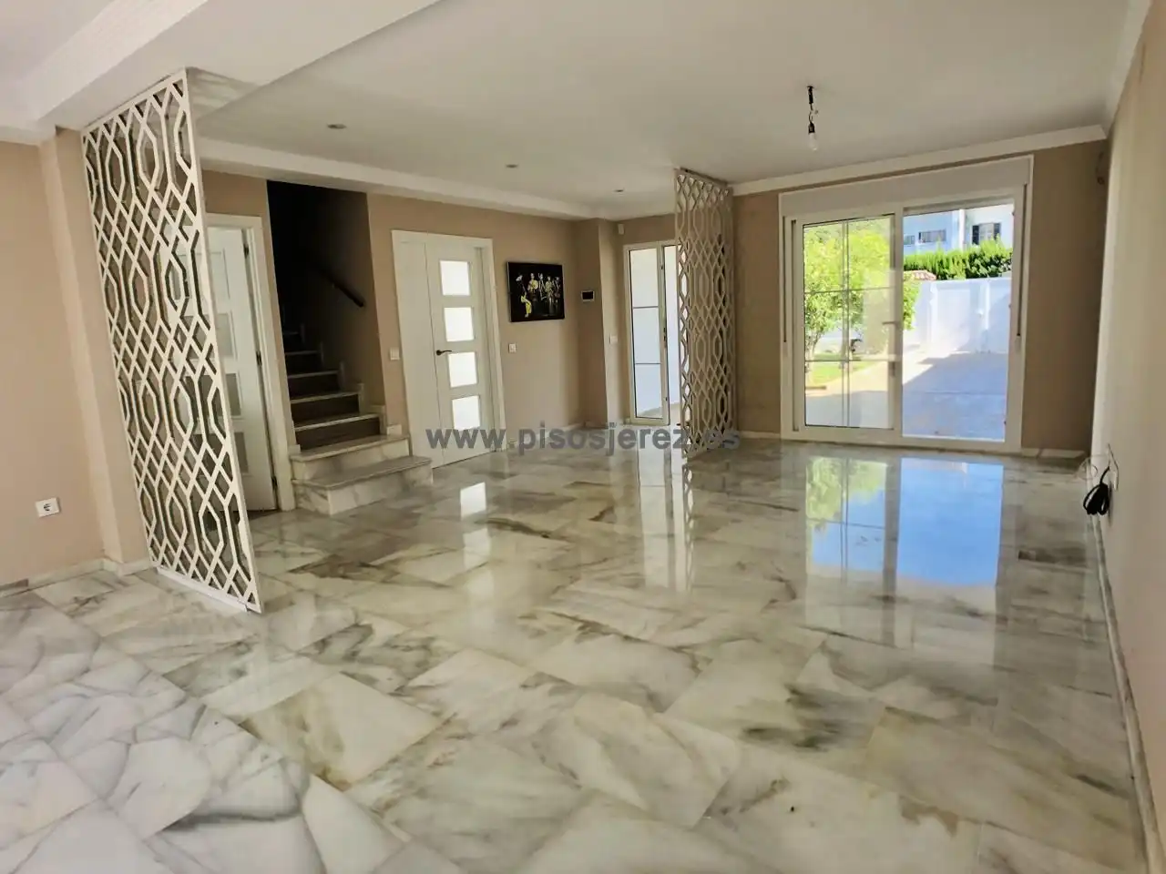 Houses for sale in Jerez de la Frontera  with Air Conditioner, Private garden and Terrace