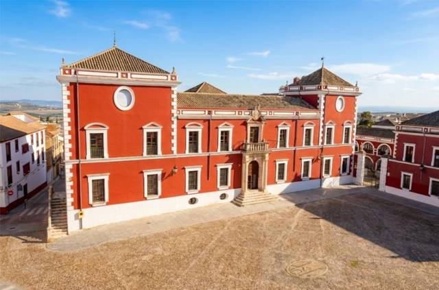 Edificio en Venta en Plaza de las Armas en Fernán-Núñez