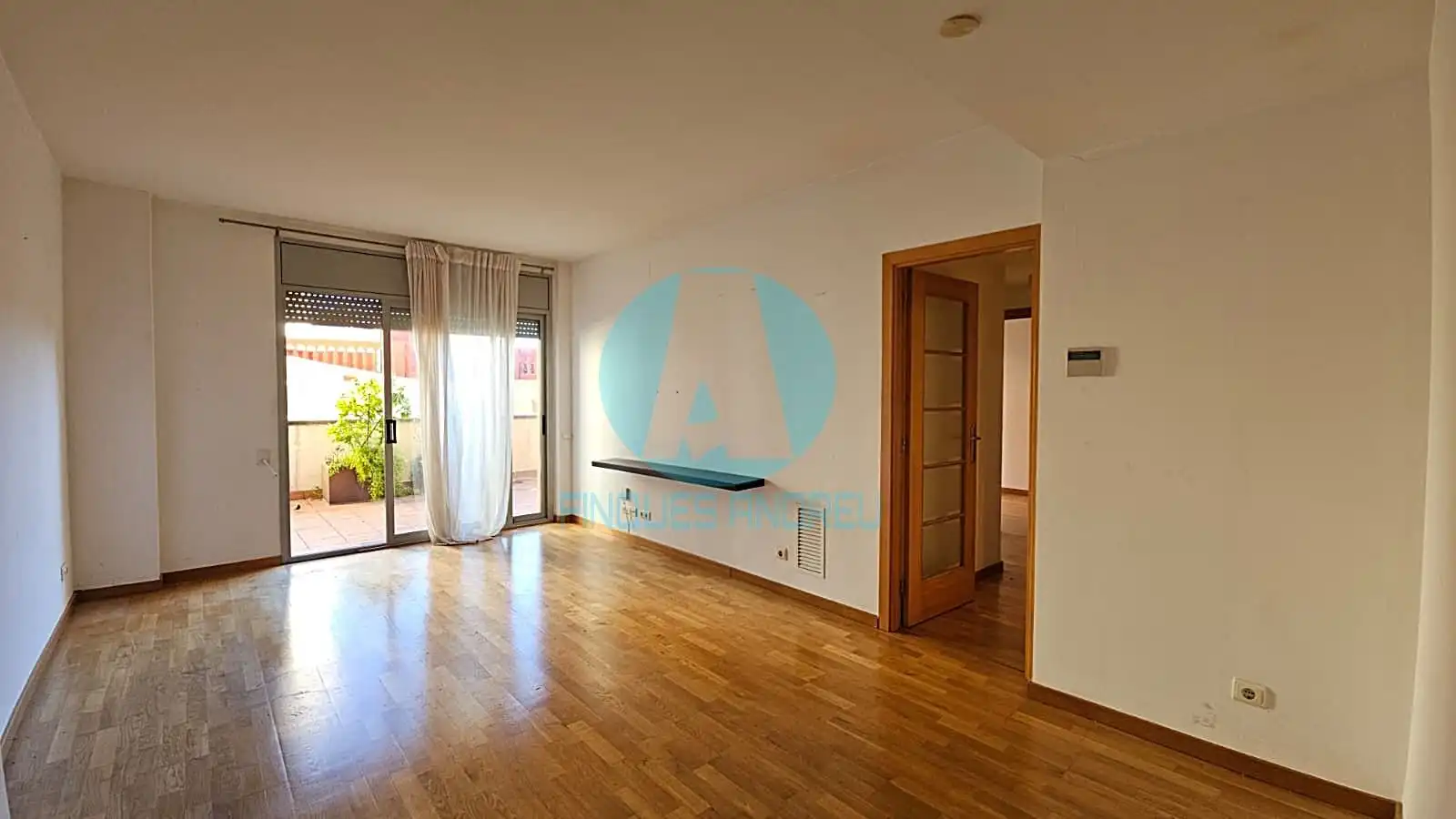 Wohnzimmer von Wohnung zum Verkauf in Mataró mit Klimaanlage, Heizung und Terrasse