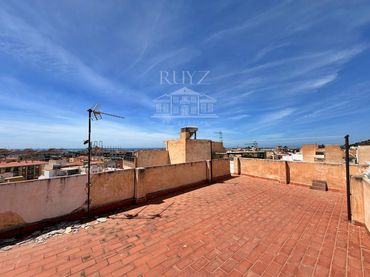 Casa amb balcó en venda a Motril  ciudad