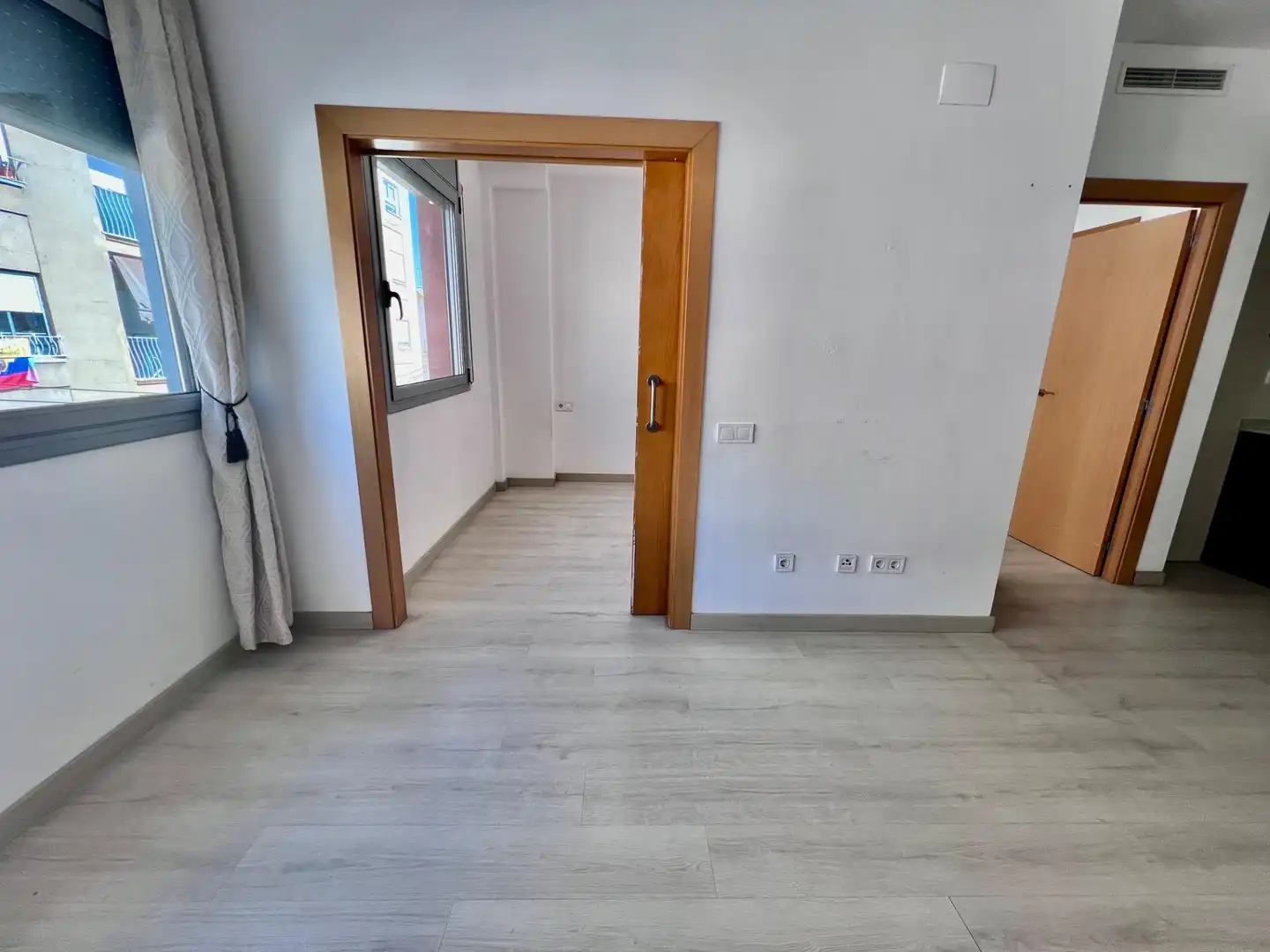 Attic for rent in Sabadell  with Air Conditioner, Heating and Parquet flooring