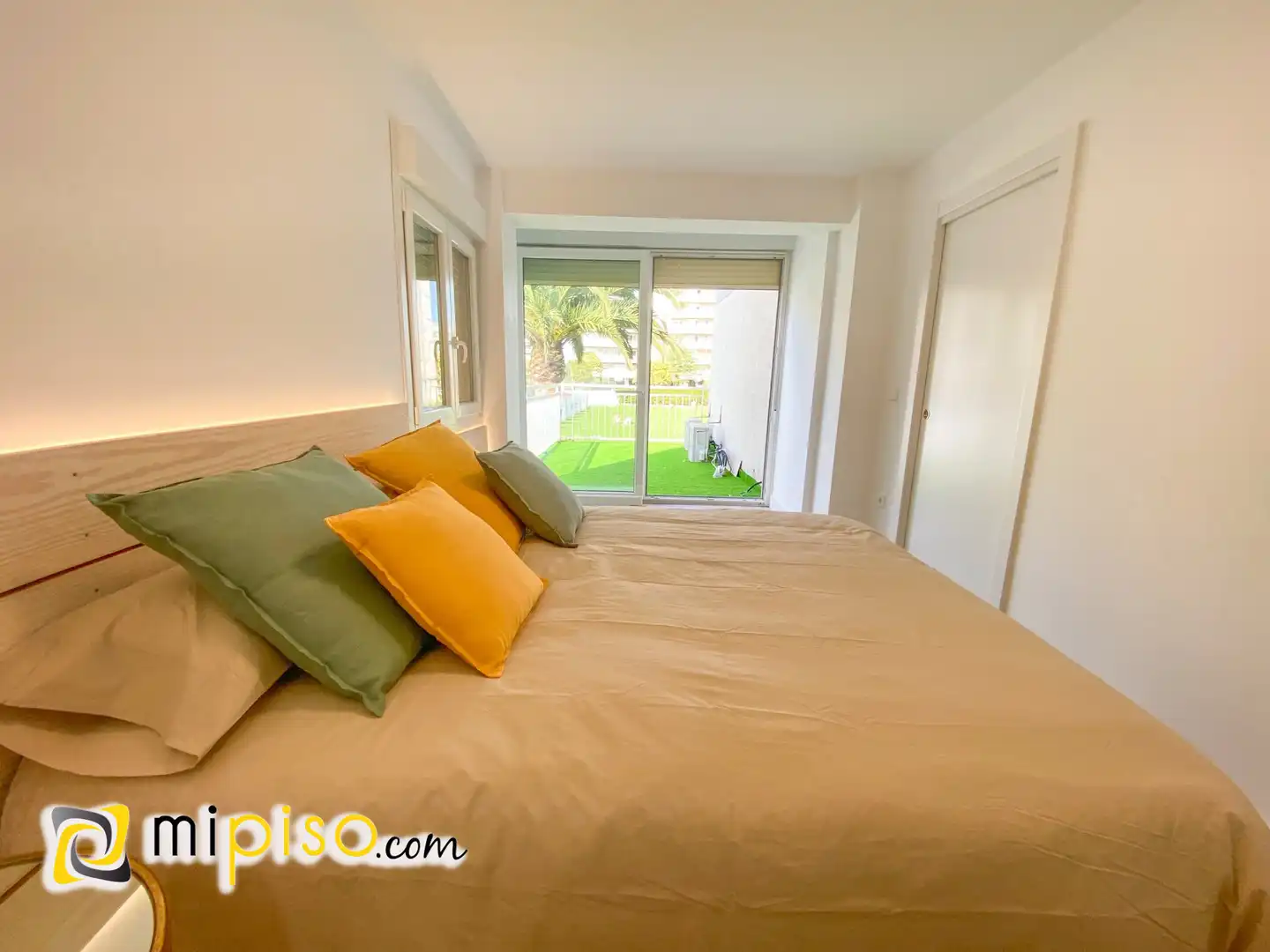 Schlafzimmer von Wohnung zum Verkauf in Laredo mit Terrasse und Möbliert