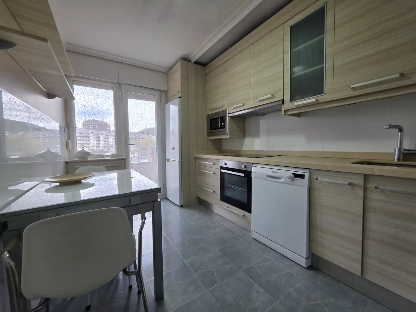 Küche von Wohnung zur Miete in Castro-Urdiales mit Privatgarten, Terrasse und Schwimmbad