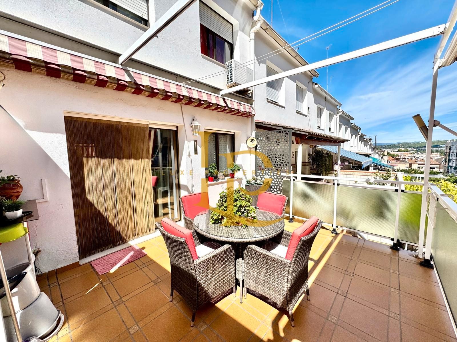 Terrassa de Casa adosada en venda en Rubí amb Calefacció, Jardí privat i Parquet