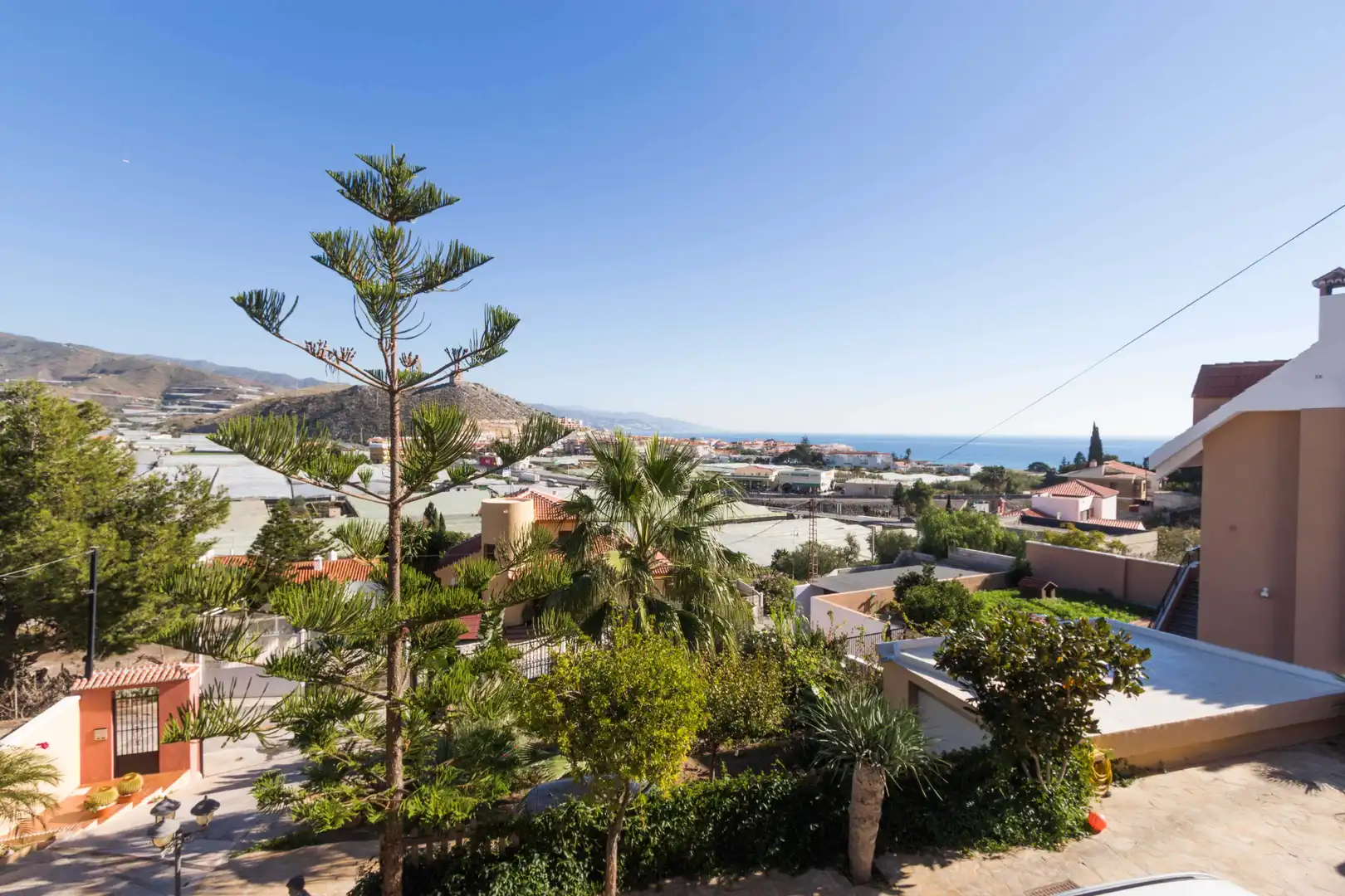Vista exterior de Casa o chalet en venta en Gualchos con Aire acondicionado, Terraza y Piscina