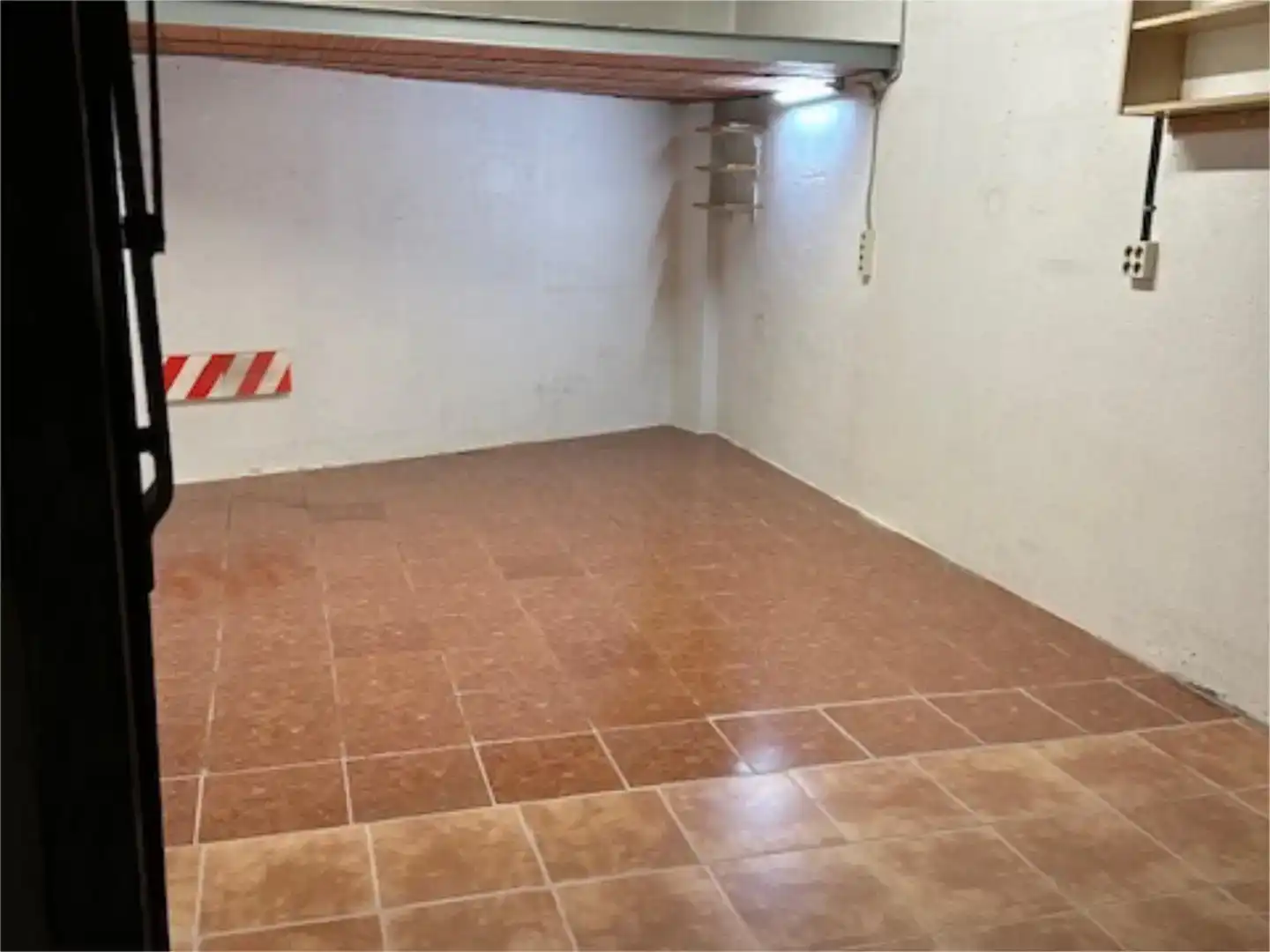 Garage for sale in Girona