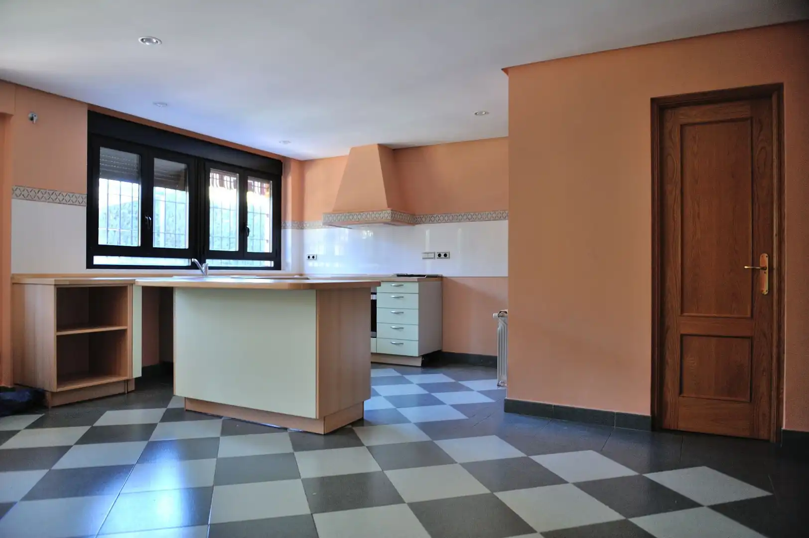 Cocina de Casa o chalet en venta en Aranjuez con Aire acondicionado, Calefacción y Jardín privado