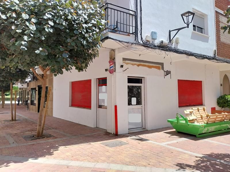 Local en venda en Estepona
