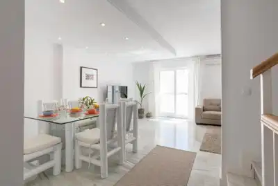 Comedor de Casa adosada en venta en Benalmádena con Aire acondicionado, Calefacción y Jardín privado