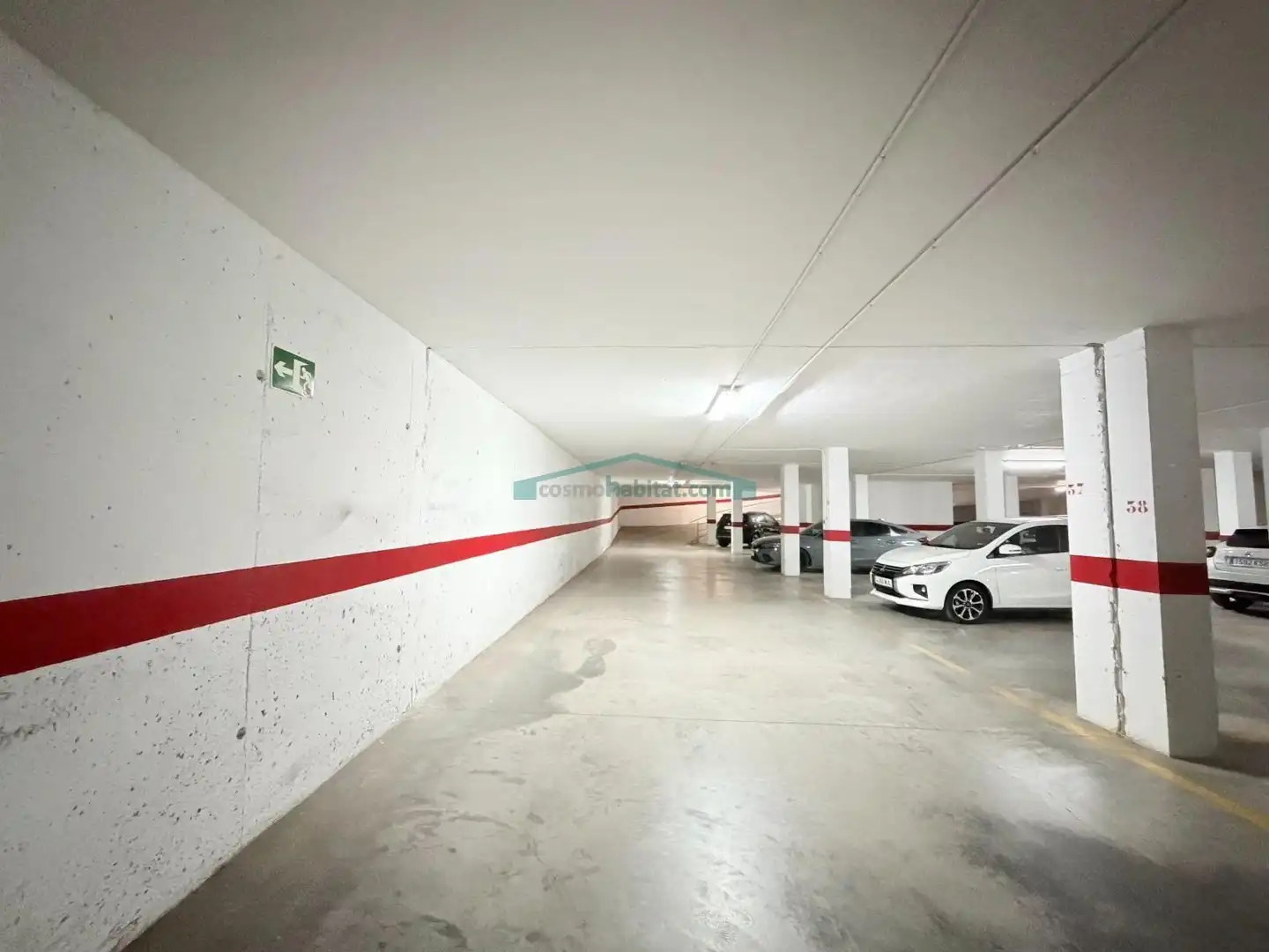 Parking de Piso en venta en L'Eliana con Calefacción y Balcón