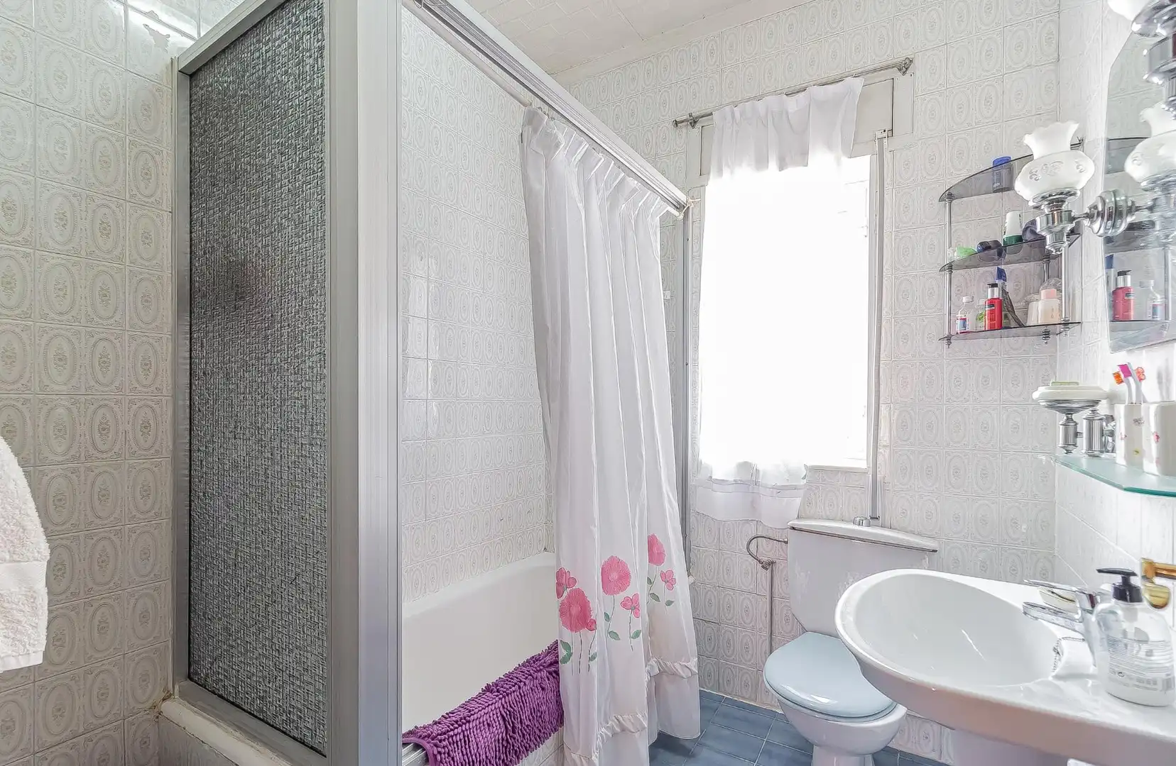 Badezimmer von Einfamilien-Reihenhaus zum Verkauf in Cartagena mit Privatgarten, Abstellraum und Balkon