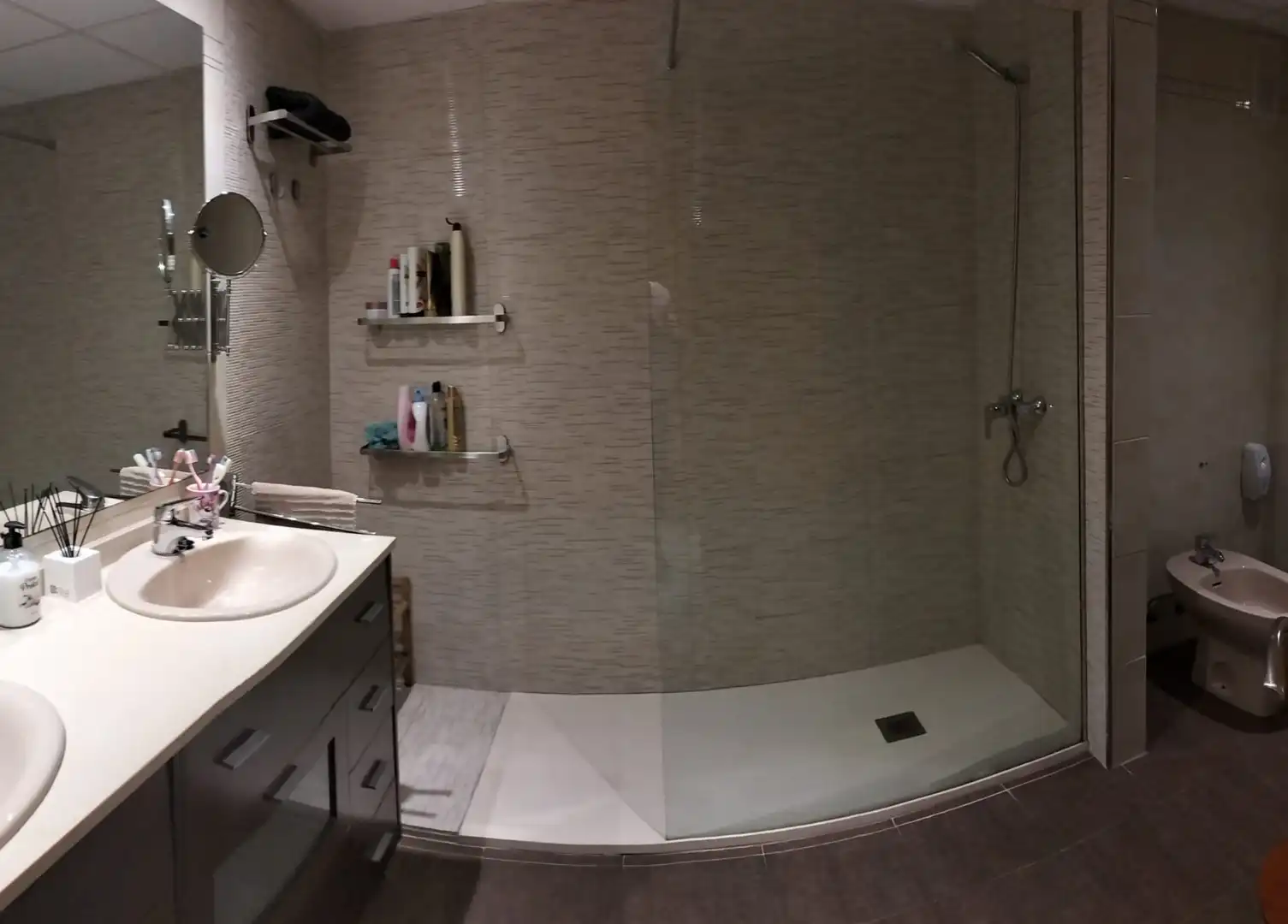 Badezimmer von Wohnungen zum Verkauf in Torrevieja mit Klimaanlage, Heizung und Terrasse