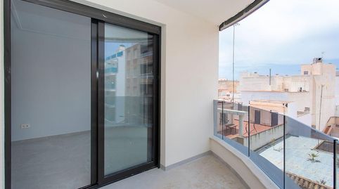 Foto 4 de Apartamento en venta en Calle Ramon Gallud, Las Piscinas Naturales, Torrevieja