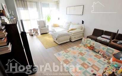 Living room of Flat for sale in Paiporta  with Air Conditioner and Heating