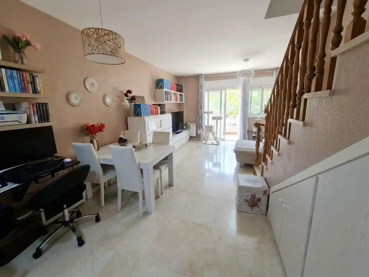 Sala d'estar de Dúplex en venda en Can Serra - Pubilla Cases