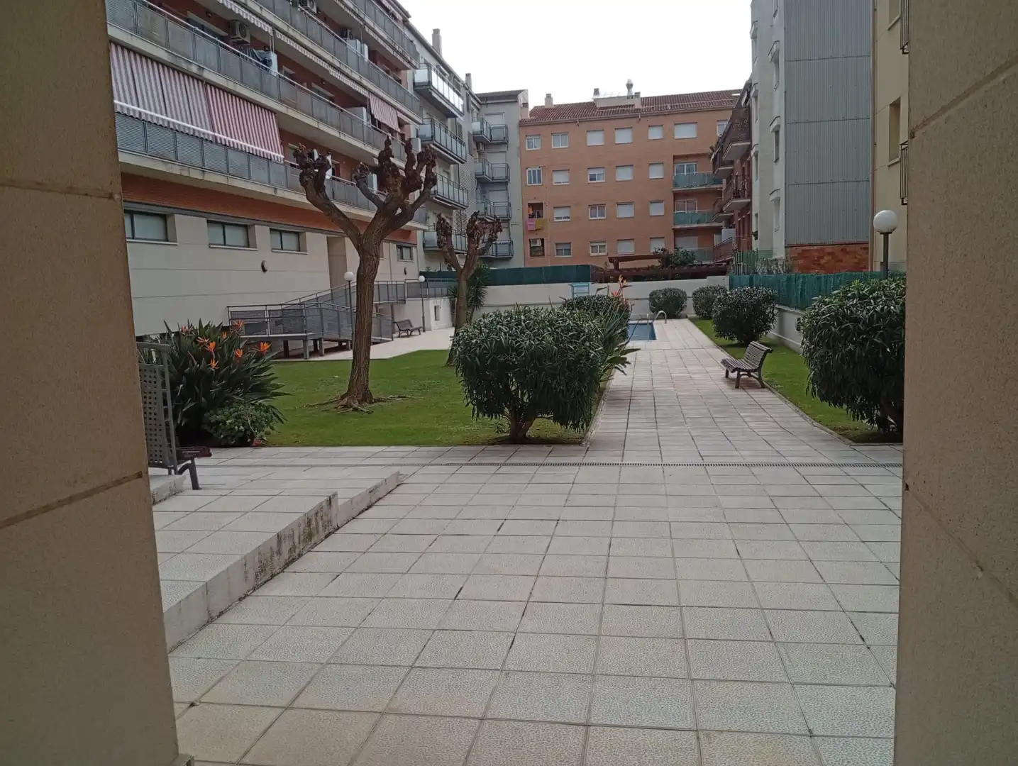 Parkplatz von Dachboden zum Verkauf in Calella mit Heizung, Parkett und Terrasse